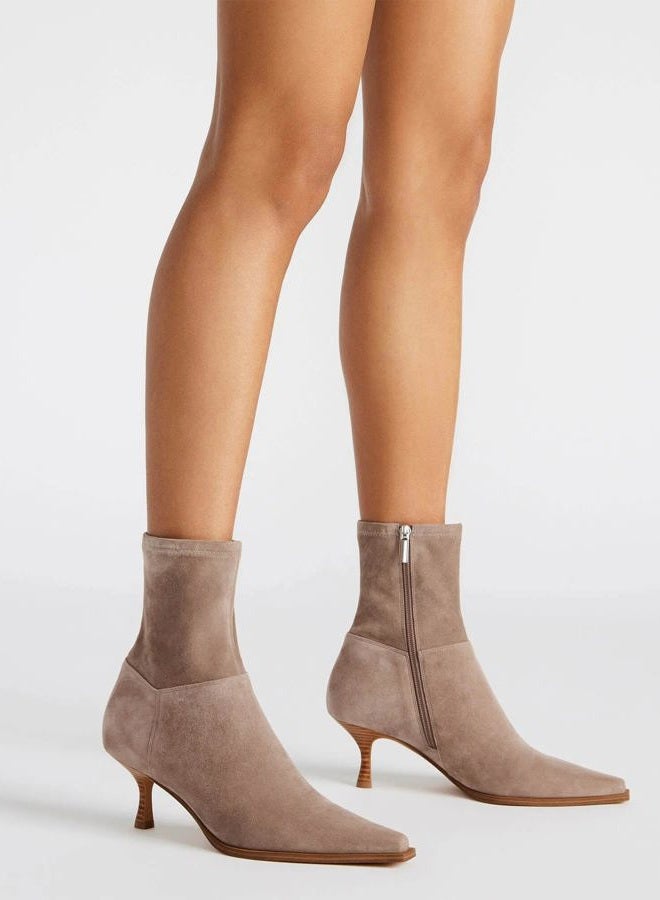Coutgo Womens Kitten Low Heel Ankle Boots Pointed Toe Side Zipper Short Booties Fall Shoes, Taupe, 8.5 - Image 2