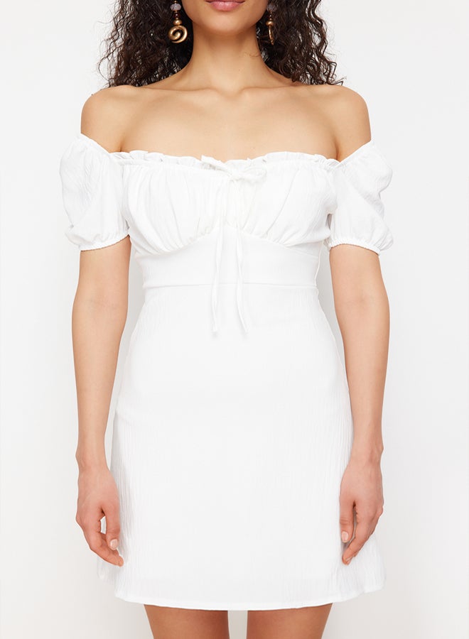 trendyol White Plain Bodycone Crepe Mini Woven Dress TWOSS24EL00874 - Image 4