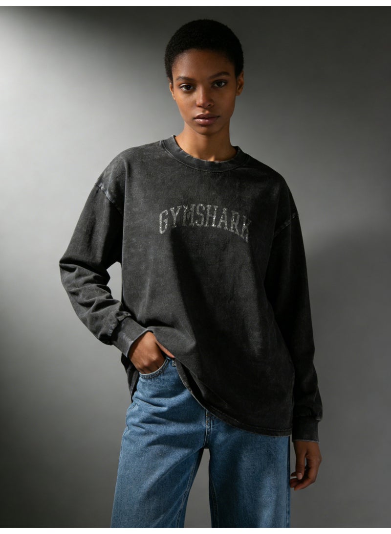 جيمشارك Gymshark غسلت قميص أسود طويل الأكمام - تصميم مضطرب خمر ، نسيج ناعم تنفس ، شعار العلامة التجارية الجريئة ، Unisex مناسبة للصالة الرياضية وتصميم عارضة يومي - Image 1