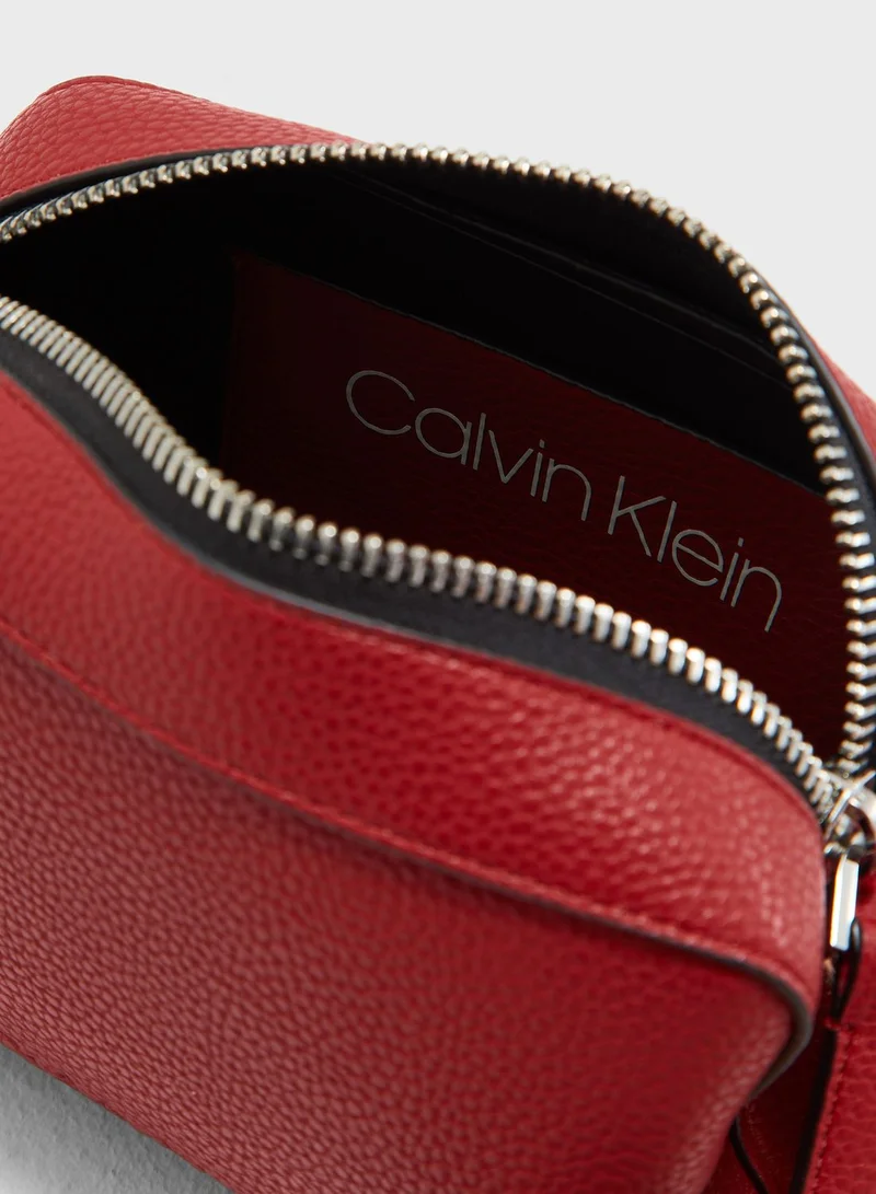 CALVIN KLEIN Race Crossbody