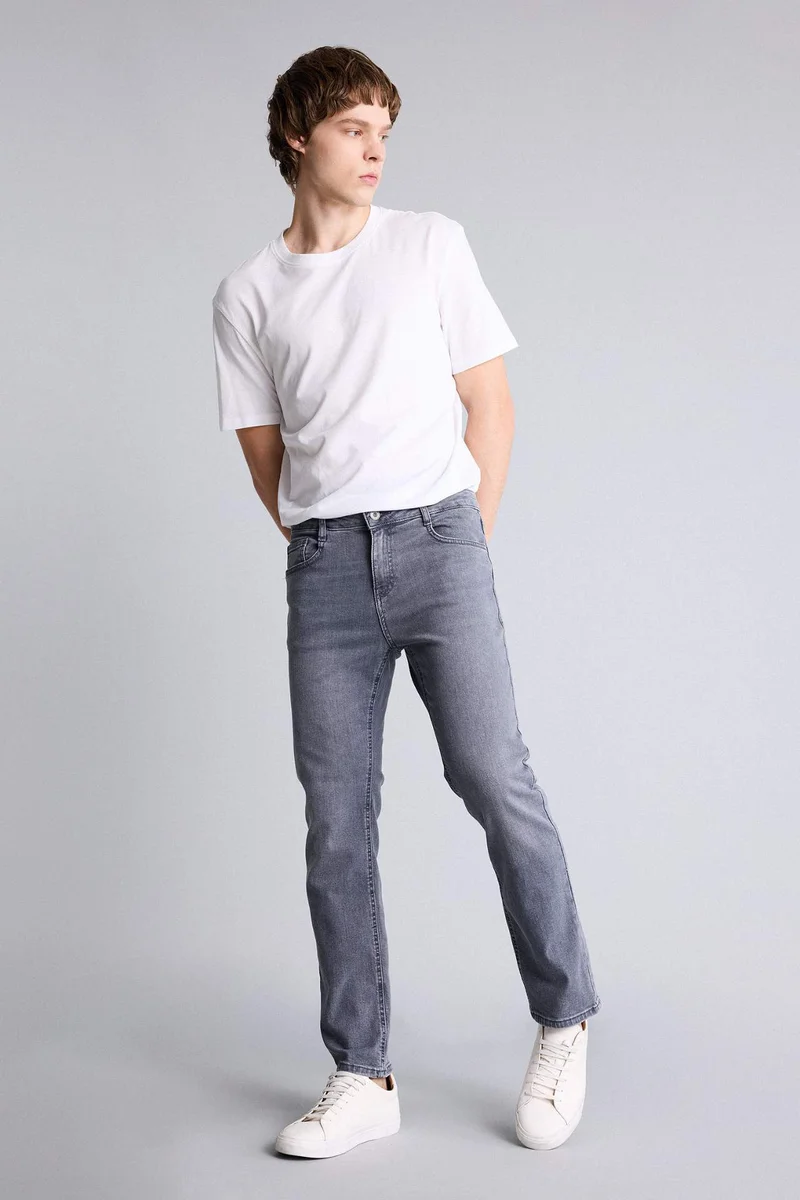 ديفاكتو Sergio Regular Fit Normal Waist Straight Leg Trousers