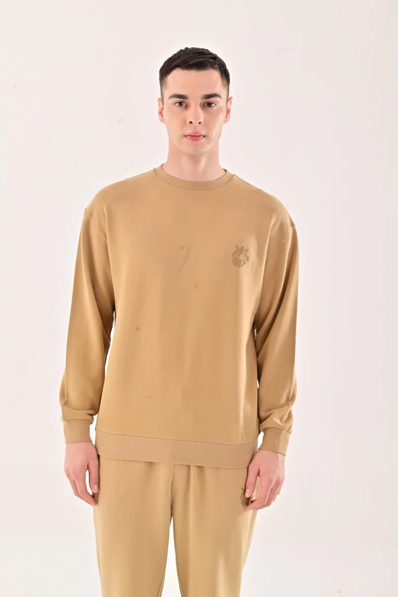 Esso5 Embossed Logo Sweatshirt
