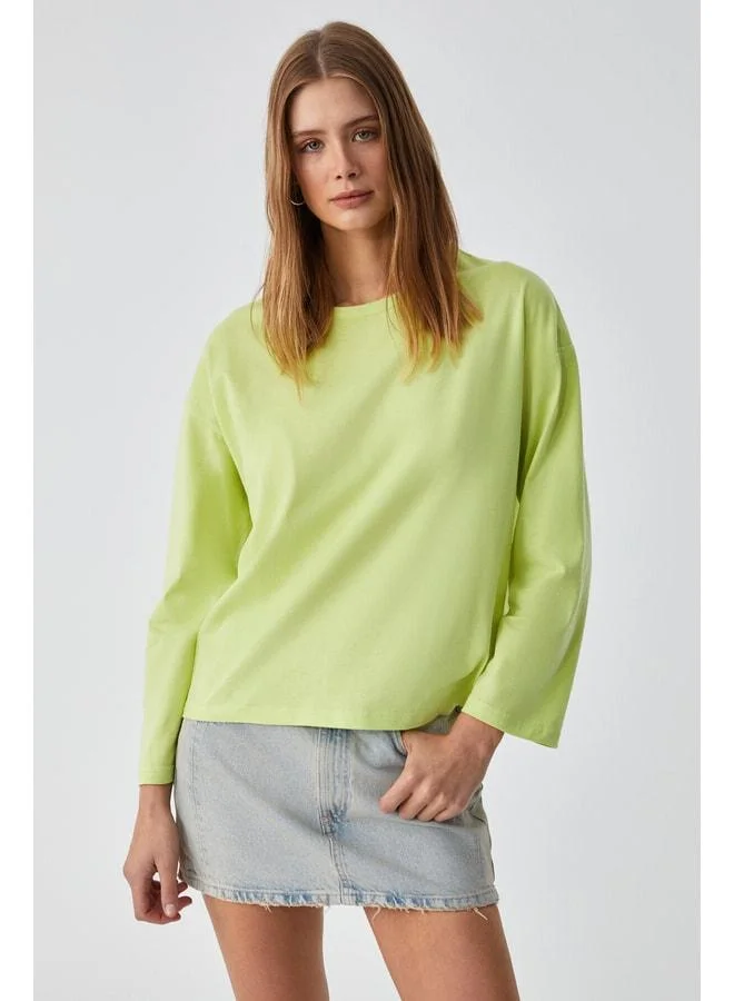 Grimelange BASIL Women's Oversized 100% Organic Cotton Knitted Long Sleeve Green T-Shirt.