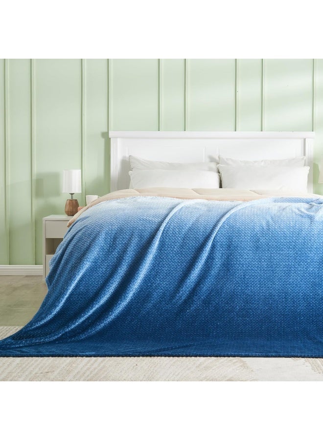 نيو كوزبلاي Newcosplay Super Super Throw بطانية Ombre Blue Premium Flannel Flannel Fleece Leaves نمط بطانية سرير خفيفة الوزن طوال الموسم استخدام (OMBRE Blue Throw (50 "" x60 "")) - Image 3