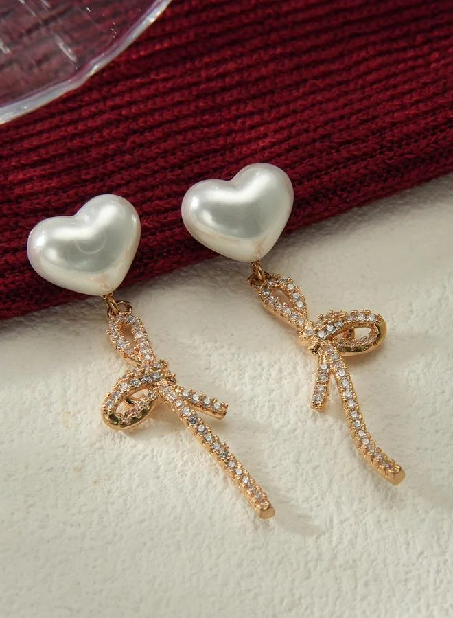 تايك تو أقراط عقدة مزينة بلؤلؤ صناعي شكل قلب