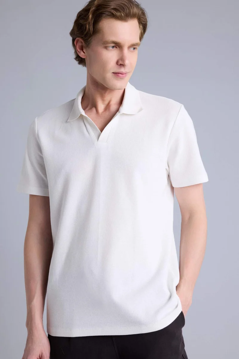 Defacto  Regular Fit Crew Neck Short Sleeve Polo T-Shirt for Men | Best Price UAE
