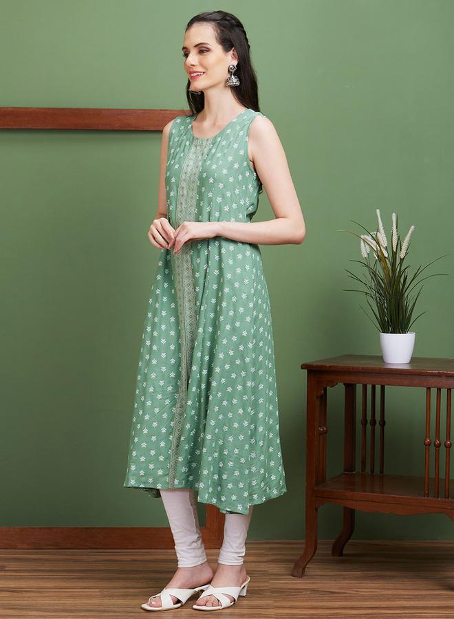 globus Floral Print Front Slit Flared Hem Paneled A-Line Kurta - Image 2