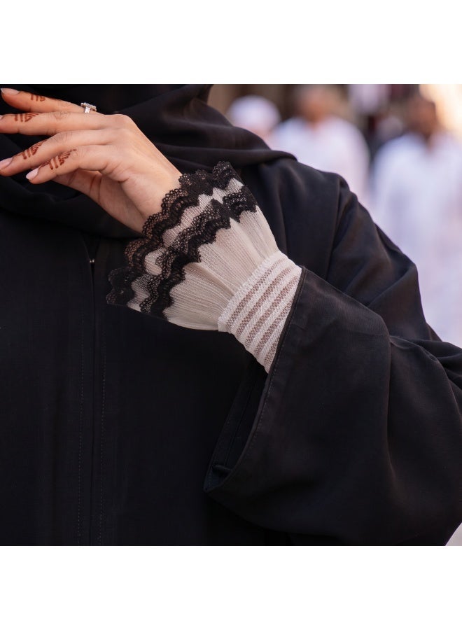بيكاوفيا PEAKOVIA مجموعة ثلاثية من الأصفاد الصناعية المزخرفة مكونة من 3 أزواج، وكشكشة معصم من الدانتيل الزهري لعرض العباية والمانيكير - 1 أبيض/أسود، 1 أسود، 1 أبيض (3 أزواج) - Image 3
