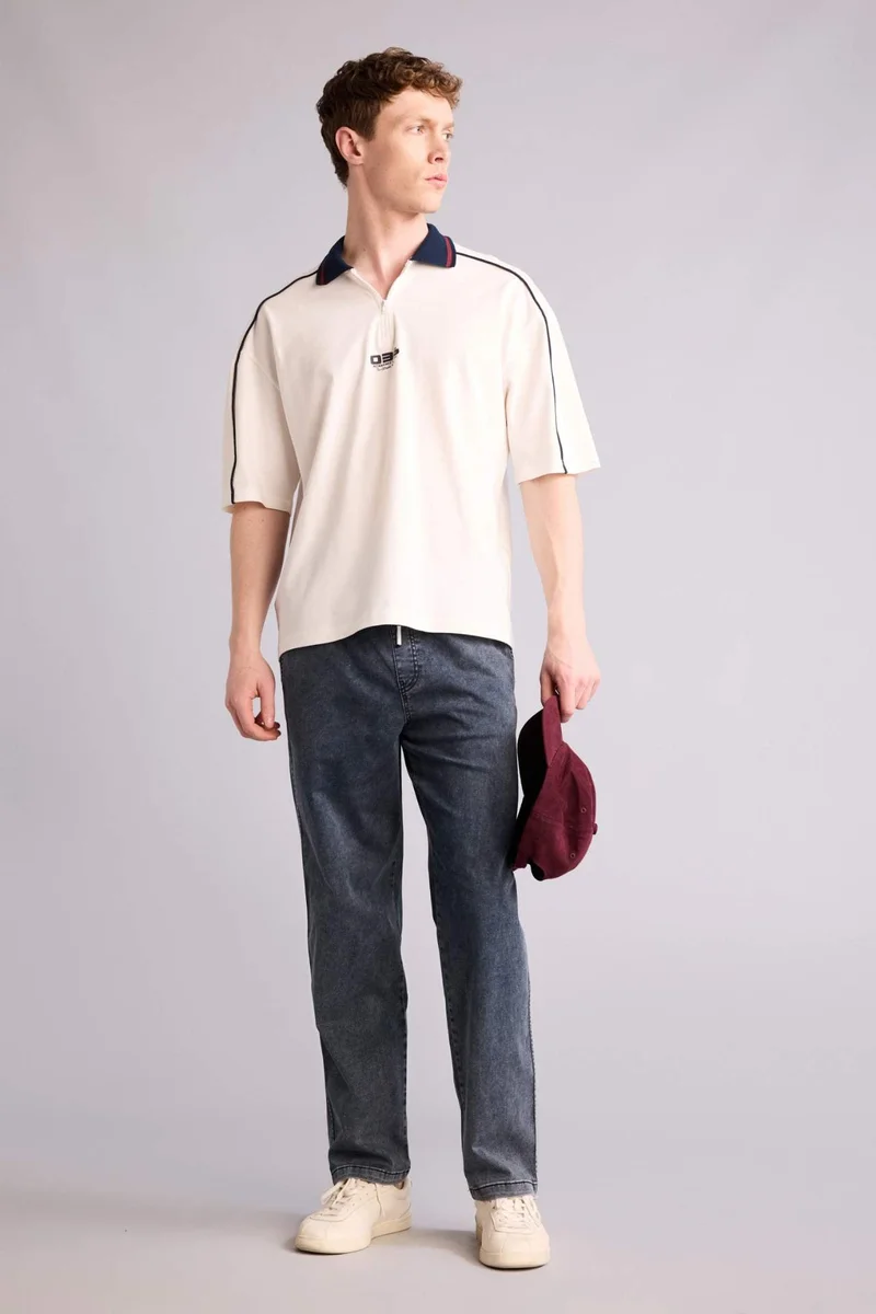 ديفاكتو Loose Fit Polo Collar Polo T-Shirt