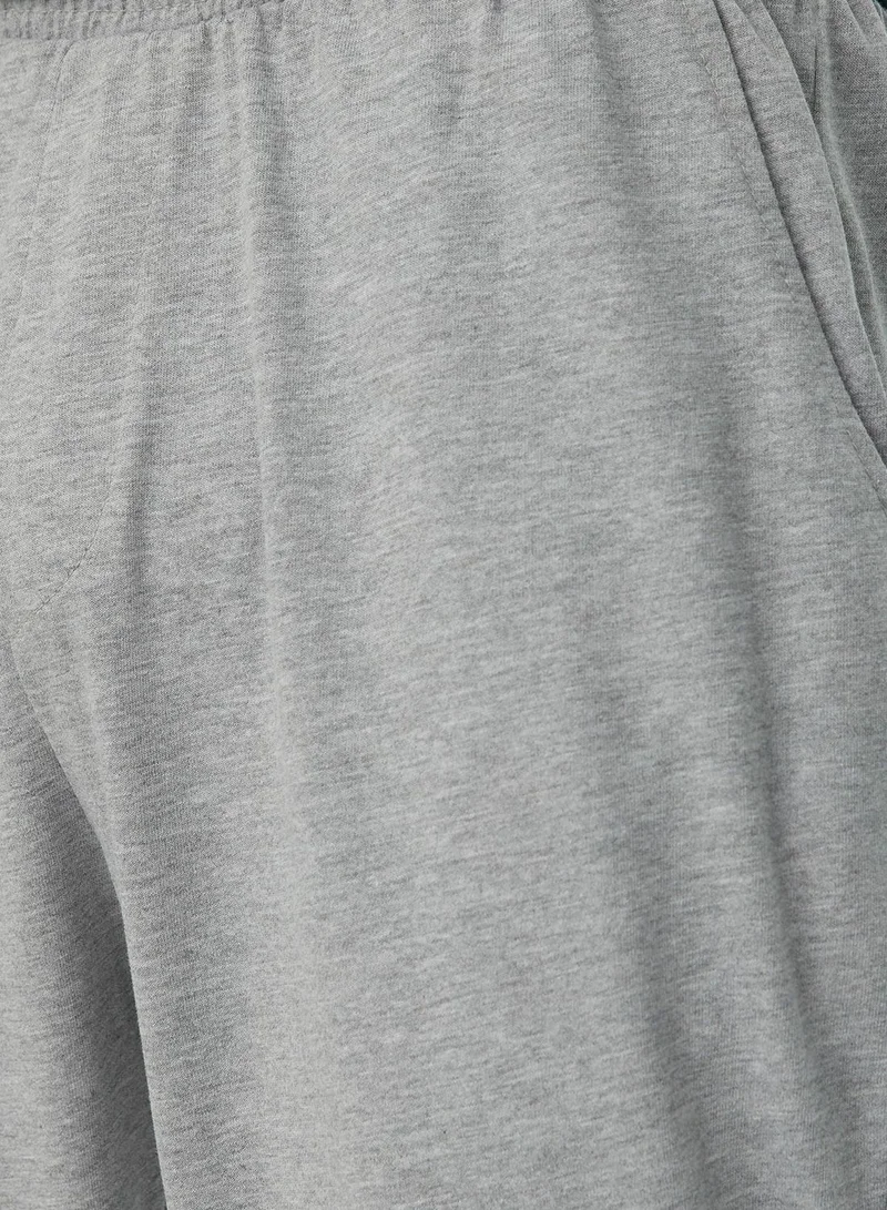 trendyol Essential Crew Neck T-Shirt Pajamas Set