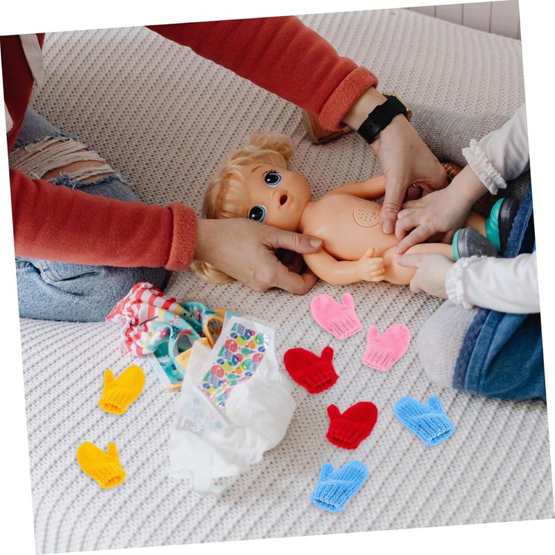 كيسانجيل (Kisangel) – 8 قفازات صغيرة محبوكة للدمى، إكسسوارات حرفية لزينة منزل الدمى، قفازات شتوية صغيرة متعددة الاستخدامات للدمى، بألوان: أحمر، أصفر، وردي، وأزرق - Image 5