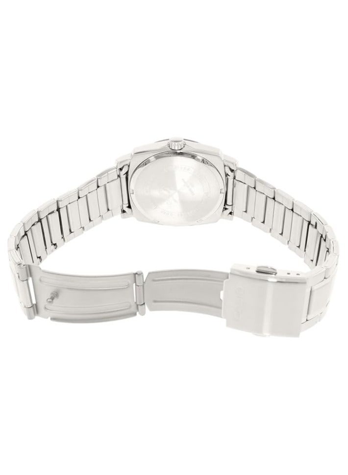 Casio MTP-1339D-5AVDF For Men - Analog, Casual Watch - Image 3