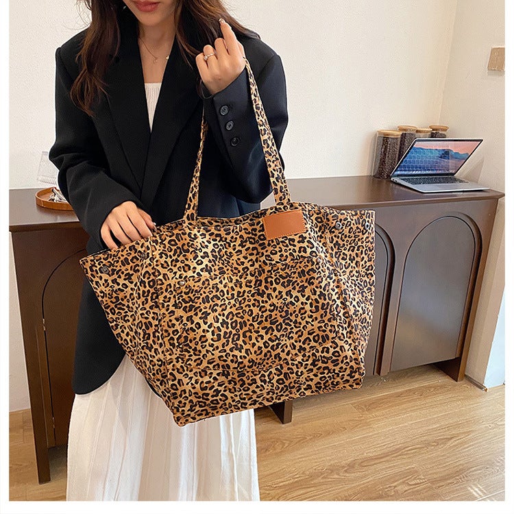 Fashion Retro Leopard Print Shoulder Bag Women'S 2025 Spring New Large Capacity Simple All-Match Commuter Underarm Tote Bag - Image 2