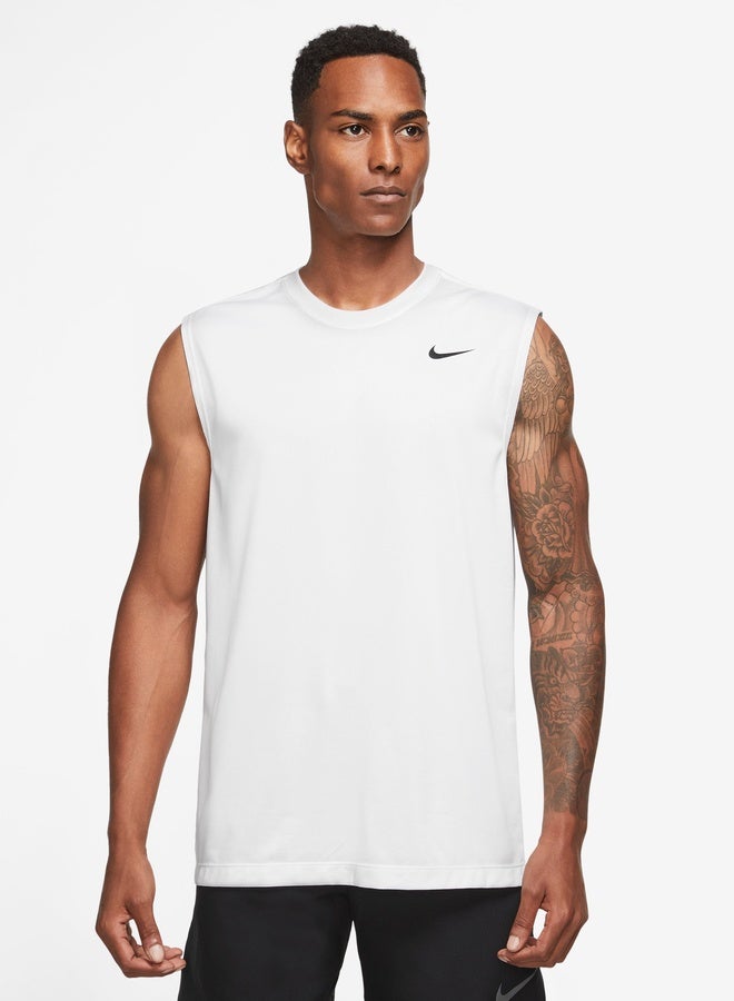 Nike Men’S Nike Dri-Fit Tee Raglan Short-Sleeve Reset (Slim Reset) - Image 1