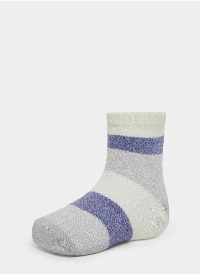 Styli Pack of 5 - Cartoon Printed Cotton Mid Tube Socks  - Image 4