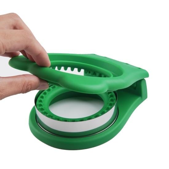 Kotudi Kotudi Stainless Steel Round Green Cutter for Sandwiches and Sealer Round Sandwich Maker Sandwich Press Mold Reusable Bread Cutter Mold Perfect for Sandwiches Cookies - Image 3