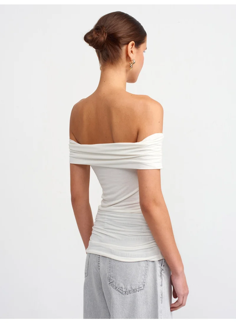 ديلفين 30902 Off Shoulder Gathered Top-Ecru