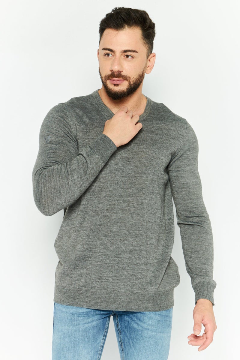 Lyle & Scott Men V-Neck Textured Print Long Sleeves Sweater, Grey - Image 1
