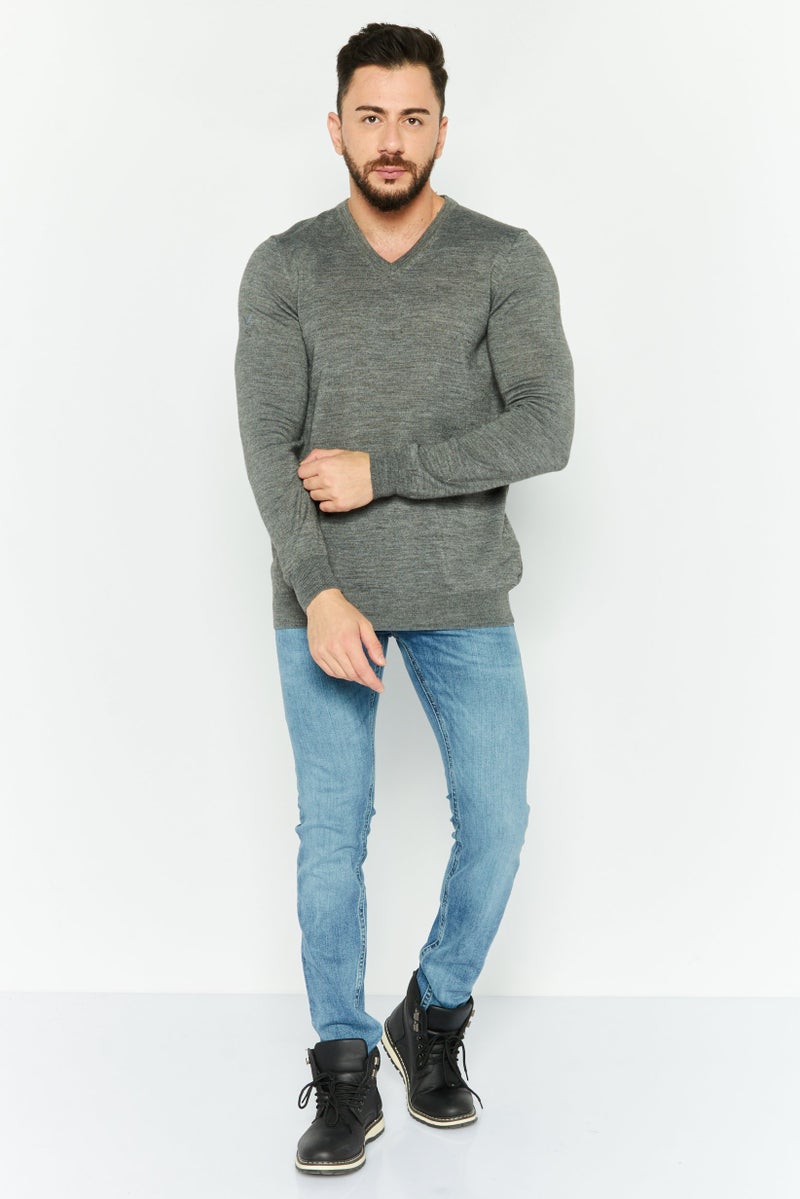 Lyle & Scott Men V-Neck Textured Print Long Sleeves Sweater, Grey - Image 2