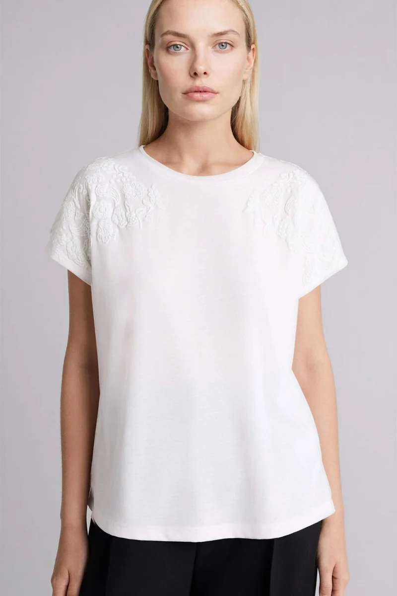 ديفاكتو Crew Neck Floral Short Sleeve T-Shirt