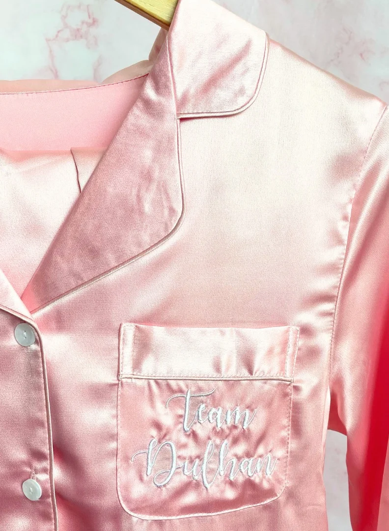 بيكوك سبلايز بيجامات فريق دولهان باللونين الوردي والأبيض