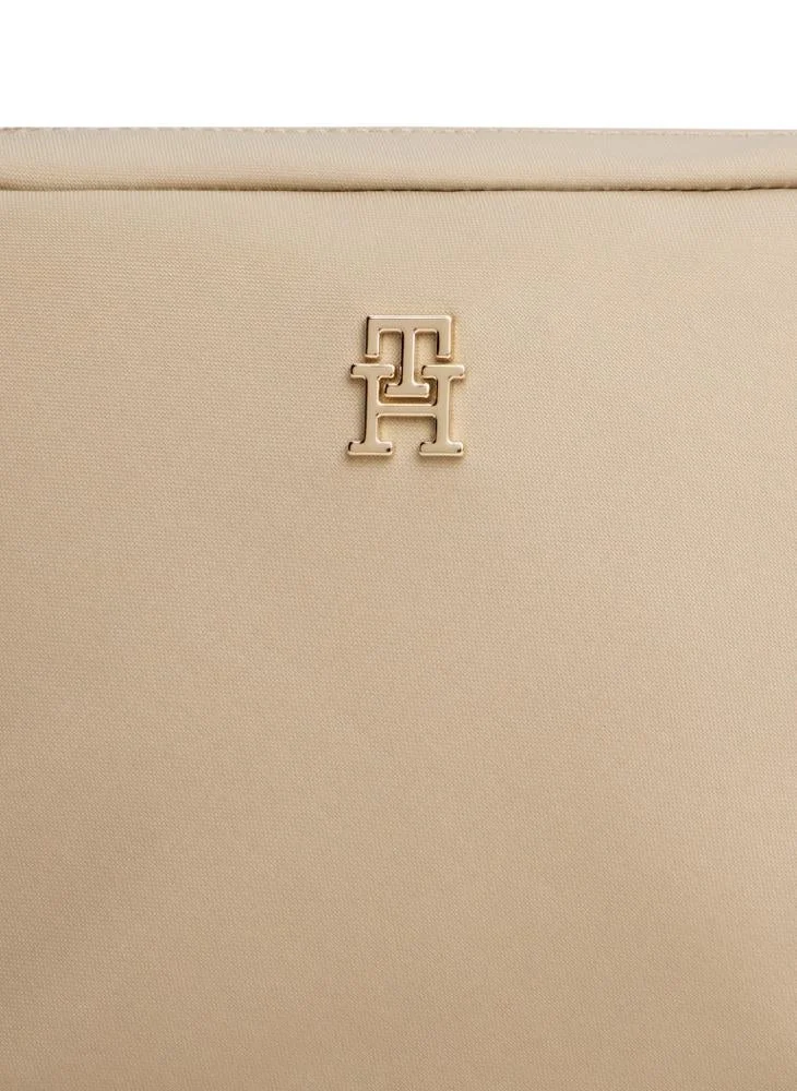 TOMMY HILFIGER  Popette Camera Bag for Women | Best Price UAE