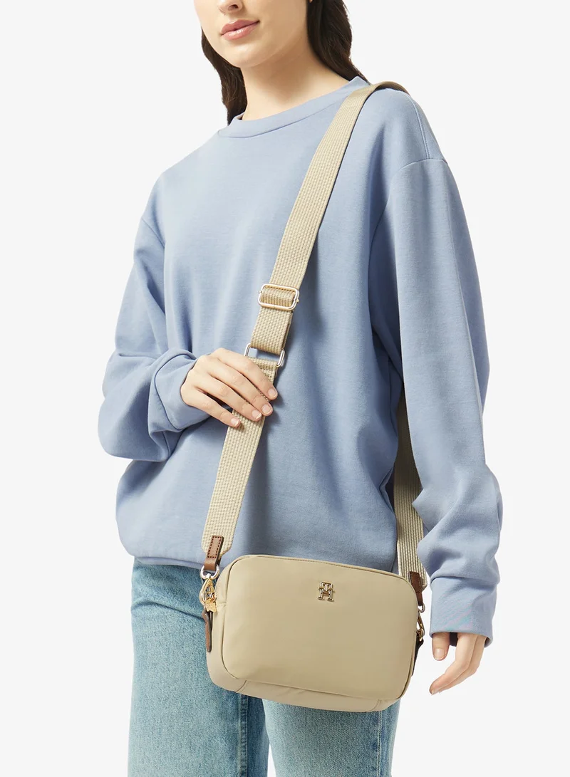 تومي هيلفيغر حقيبة كاميرا كروس بودي بشريط قماشي