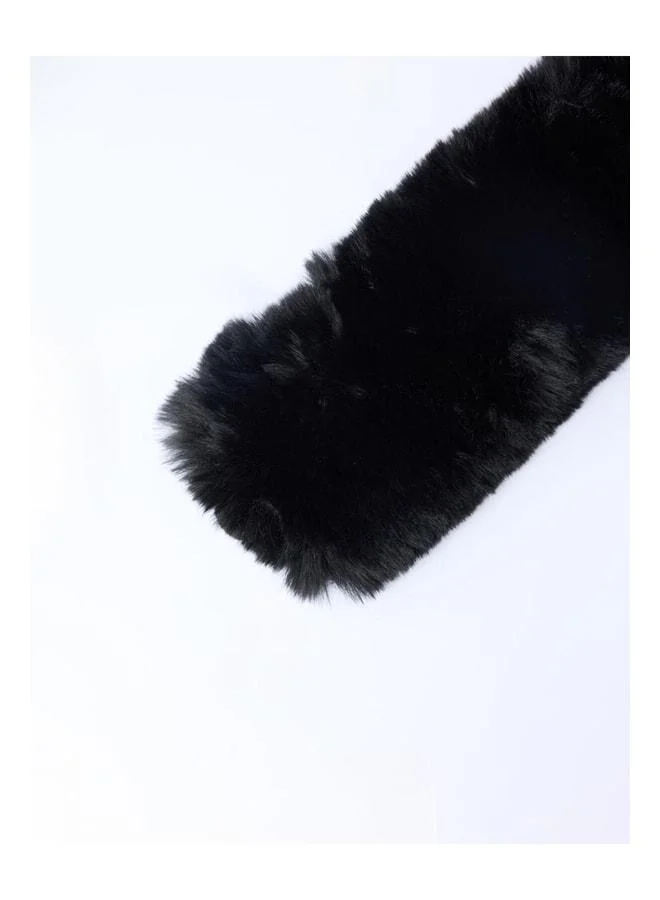 Jimmy Key Black Short Plush Scarf.