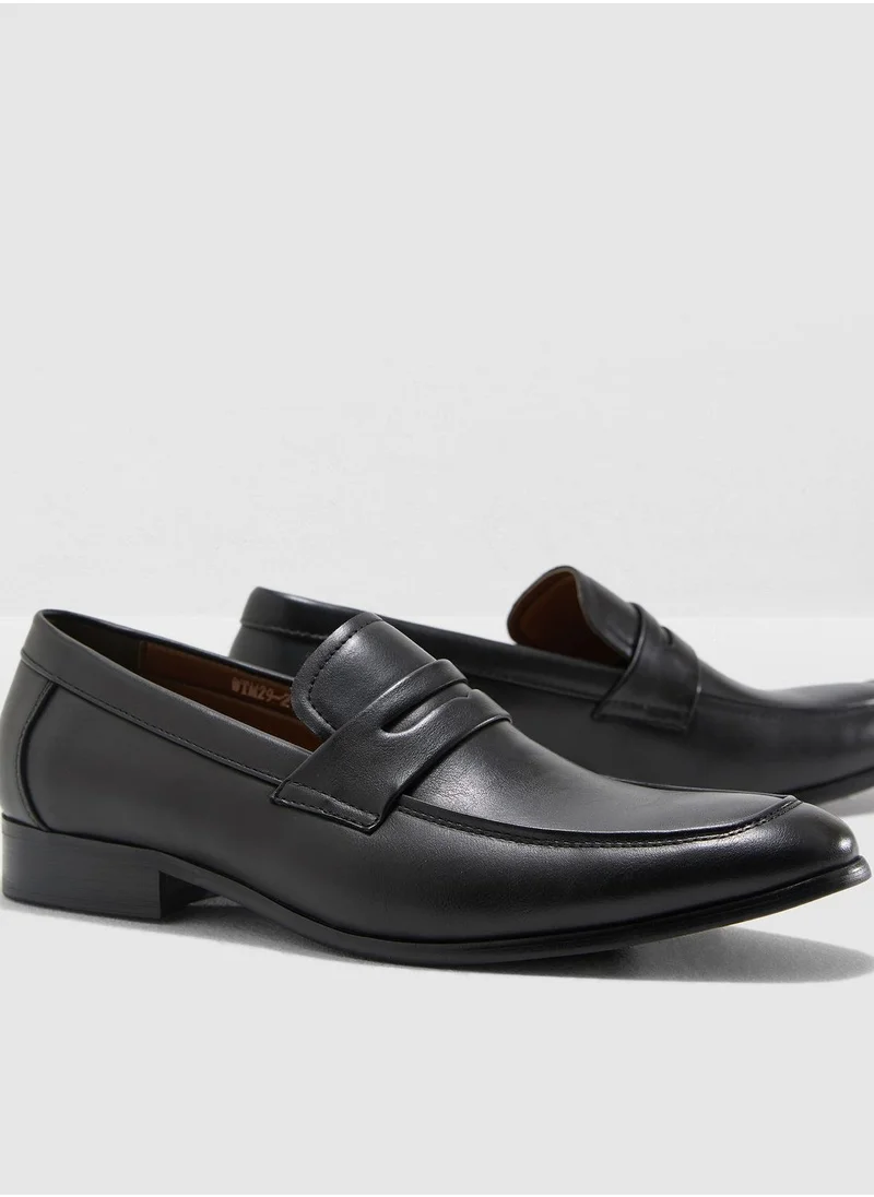 Robert Wood Classic Loafers