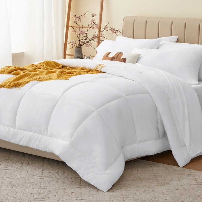 FULL SIZE COMFORTER SETS WHITE 7 PIECES BED IN A BAG WHITE COMFORTER FULL SIZE ALL SEASON BEDDING SETS WITH STITCH QUILTED COMFORTER FLAT SHEET FITTED SHEET PILLOWCASES