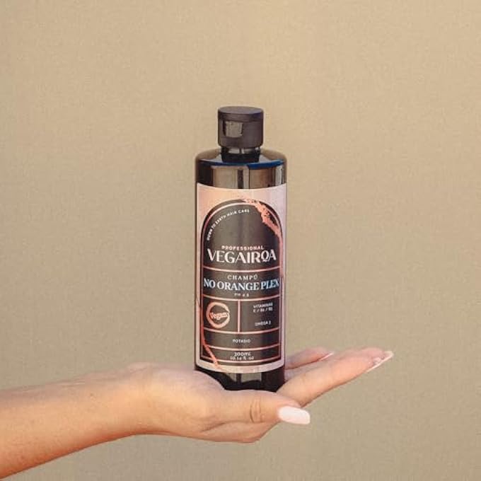 - NO ORANGE PLEX SHAMPOO - NEUTRALISES ORANGE TONES - DEEP MOISTURISER - FOR A DARK OR CHESTNUT BLONDE - PROFESSIONAL VEGAN HAIRDRESSING PRODUCT - 300ML - Image 3