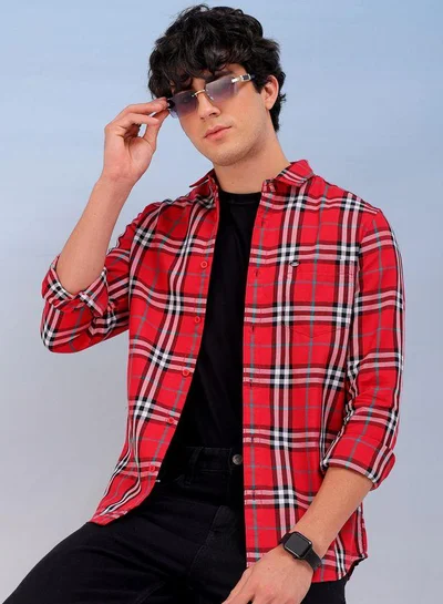 The Indian Garage Co Men Slim Fit Checkered Full Sleeves Cutaway Collar Casual Shirt
