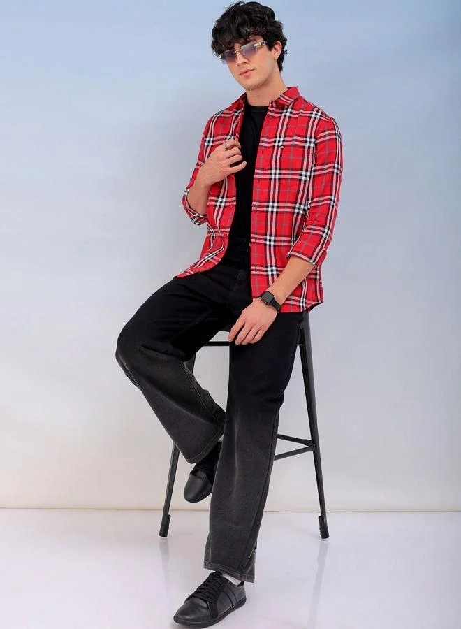 The Indian Garage Co Men Slim Fit Checkered Full Sleeves Cutaway Collar Casual Shirt