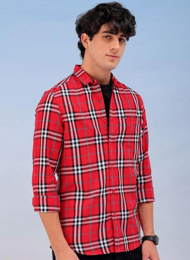 The Indian Garage Co Men Slim Fit Checkered Full Sleeves Cutaway Collar Casual Shirt