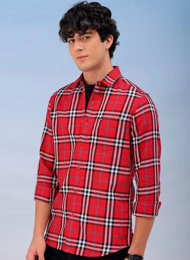 The Indian Garage Co Men Slim Fit Checkered Full Sleeves Cutaway Collar Casual Shirt