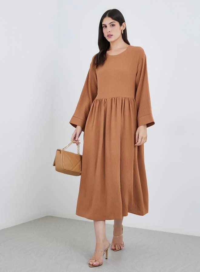 ستايلي Styli Crinkle Crepe Gathered Detail Midi Dress