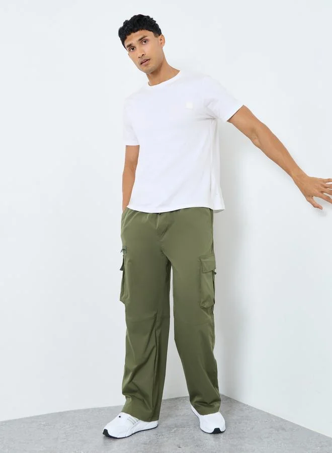 Styli Styli Men Olive Woven Relaxed Fit Cargo Joggers