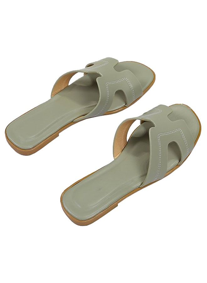 Women Fashion Summer Slippers Outdoor or Indoor Flat Beach Sandals