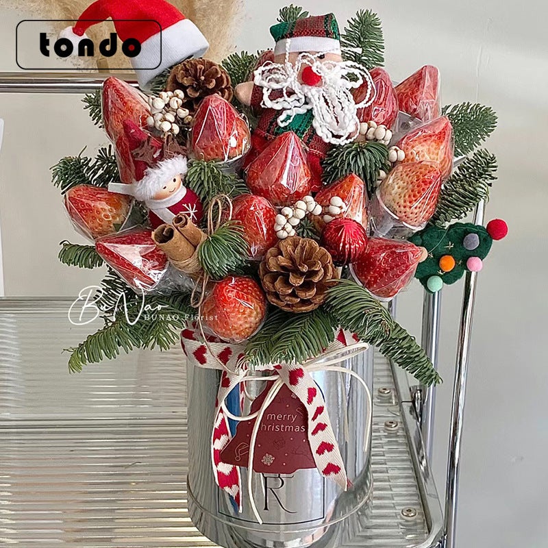 Hug Bucket Christmas Strawberry Bouquet – Handmade Flower Arrangement in Silver Snowflake Design - Image 4