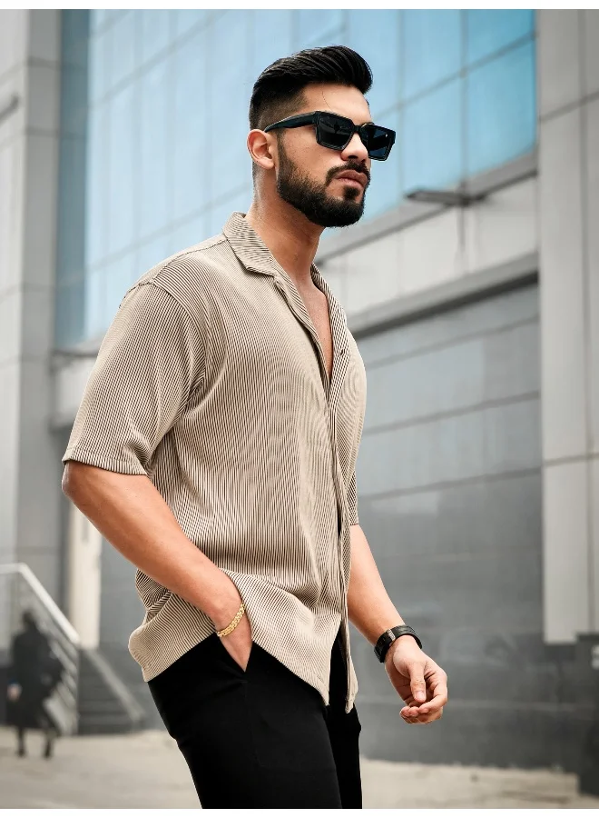 مانياك قميص رجالي مانياك بيج بياقة وأكمام 3/4 من البوليستر بنقوش مخططة