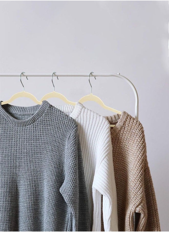 Non-Slip Velvet Hangers - Suit Hangers Ultra Thin Space Saving 360 Degree Swivel Hook Strong and Durable Clothes Hangers Hold Up-to 10 Lbs (25, Beige) - pzsku/Z387C504F47941EC9A564Z/45/_/1727100707/32098d7e-0319-4e7c-a415-af3dc6ebc5a1