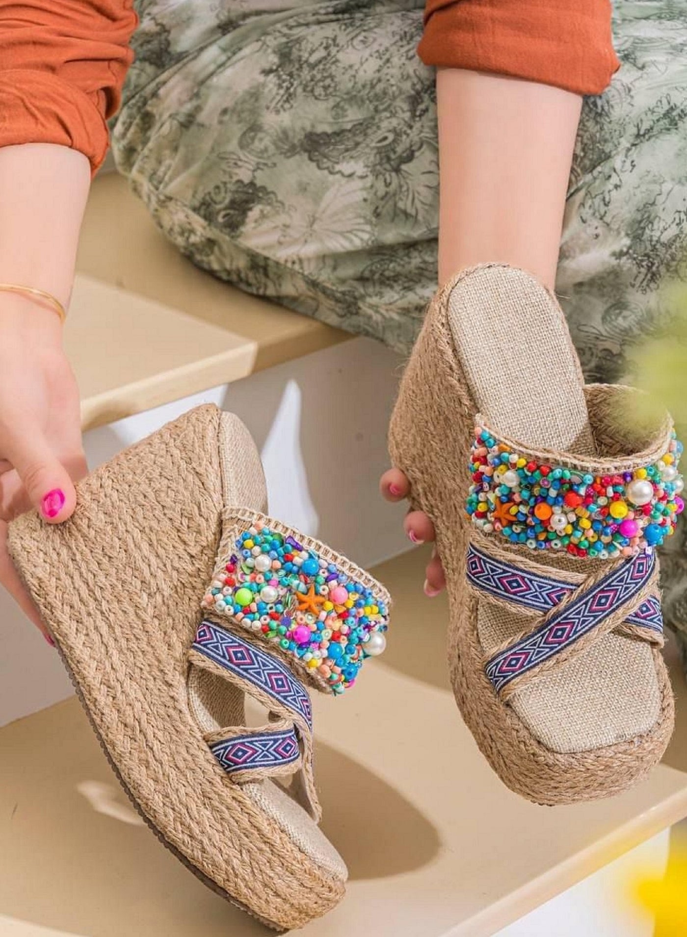 Slipper Wedge Burlap With Accessories S-20 - Beige