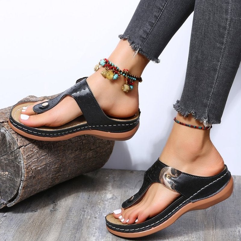 Toe sandals female 2022 spring new round head hollow metal buckle comfortable wedge heel wear solid color flip-flops black 43 - Image 1