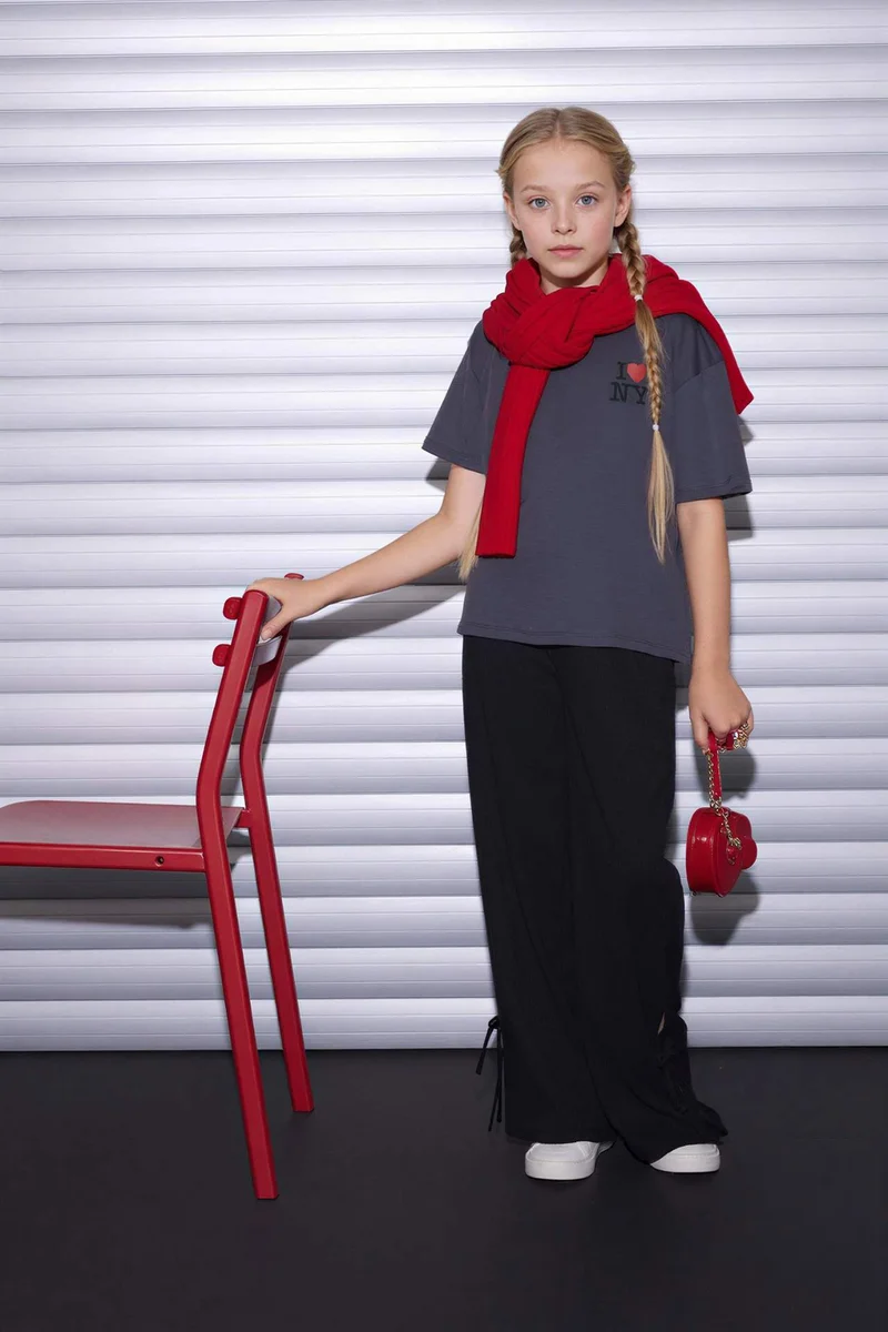 ديفاكتو Girl I Love NY Oversize T-Shirt