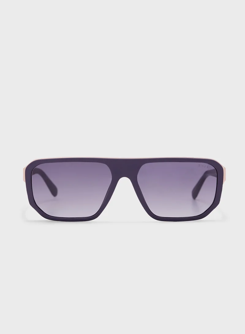 GUESS Uv Protected Polarized  Wayfarer Sunglasses