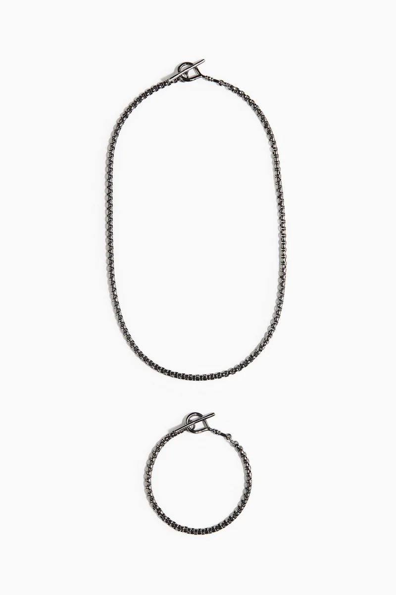 اتش اند ام سوار وقلادة - عبوة من قطعتين