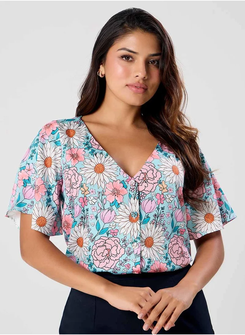 Zigzag Vneck Flared Sleeve Printed Top