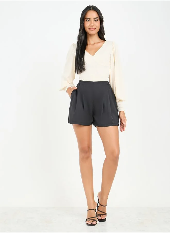 ستايلي Box Pleated Elasticated Waist Shorts