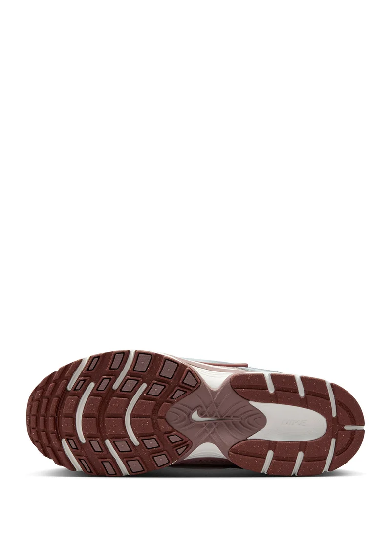 نايكي في آر إن آر