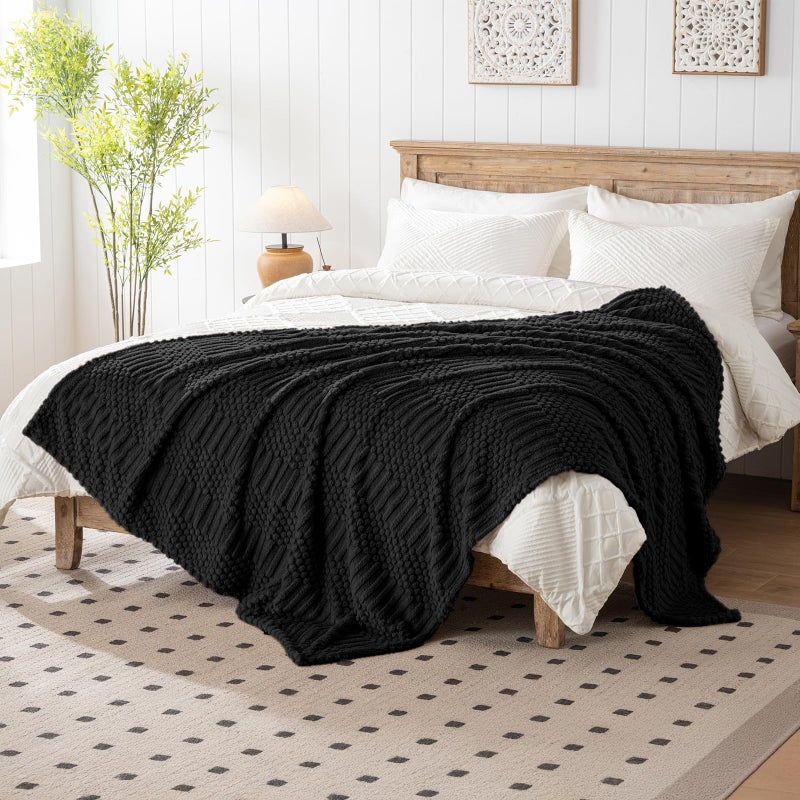 Lussena 50x70 Inch Black Throw Blanket - Soft & Fluffy Fleece, Cute & Aesthetic, Perfect for Sofa, Couch, Chair, Bed, Living Room & Bedroom, All-Season Use, Plush & Cozy Decorative Blanket - Image 3